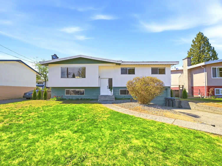3561 York Street, Port Coquitlam, BC, V3B 4A8