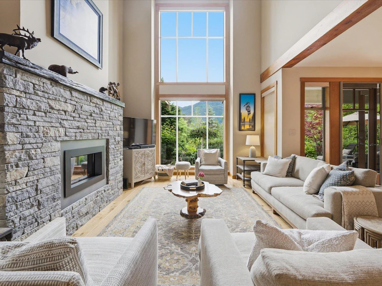 8323 Glen Abbey Lane, Whistler, BC, V8E 1J7