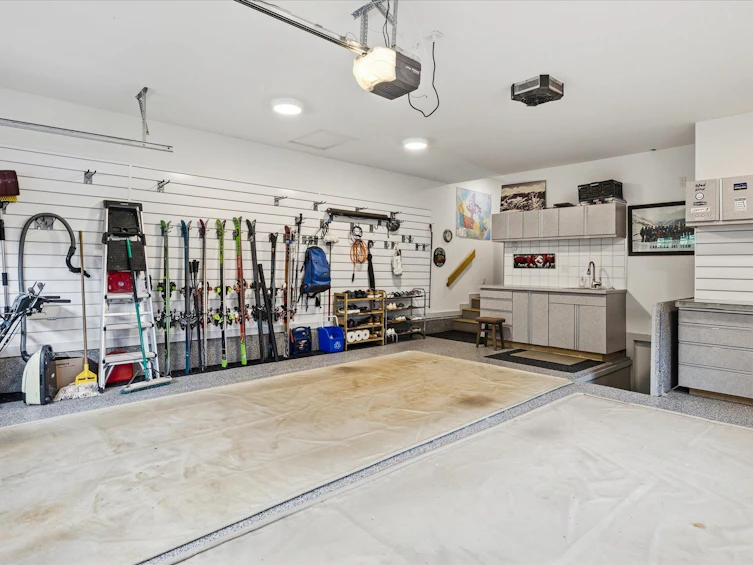 8323 Glen Abbey Lane, Whistler, BC, V8E 1J7 - 13