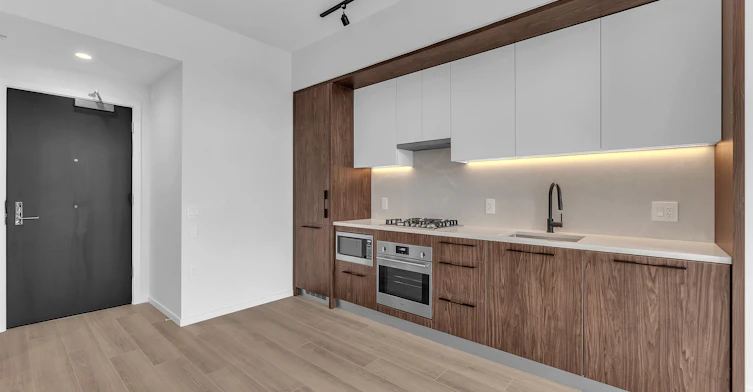 4XX-2729 Kingsway, Vancouver, BC, V5R 0M6 - 3