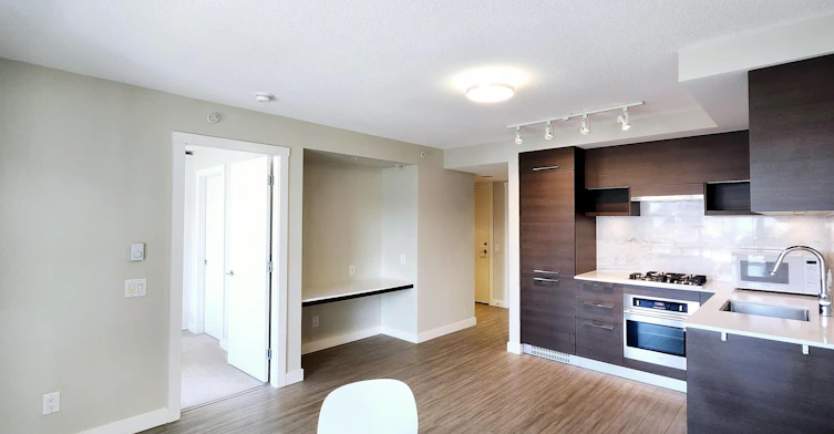 301-570 Emerson, Coquitlam, BC, V3J 0G3 - 6