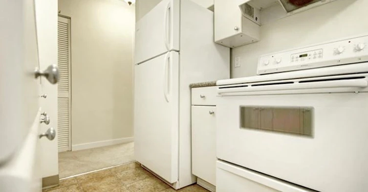 118-1655 Nelson Street, Vancouver, BC, V6G 1M4 - 14