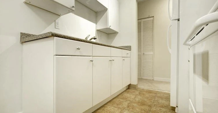 118-1655 Nelson Street, Vancouver, BC, V6G 1M4 - 13