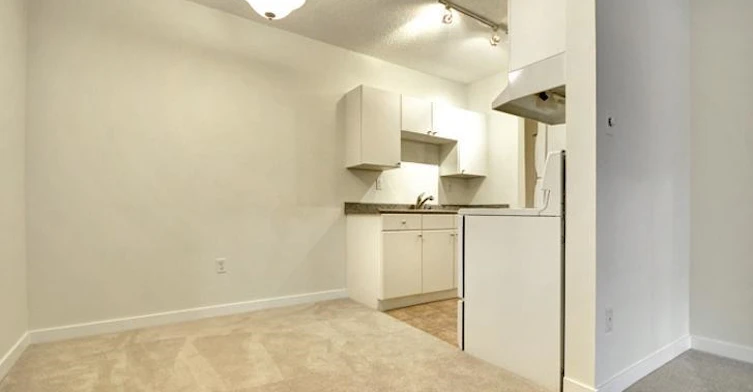 118-1655 Nelson Street, Vancouver, BC, V6G 1M4 - 7