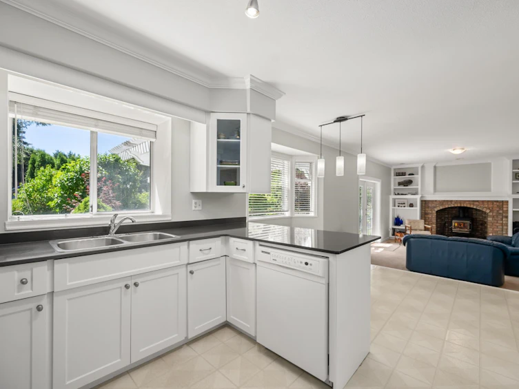 12994 20 Avenue, Surrey, BC, V4A 1Y9 - 6