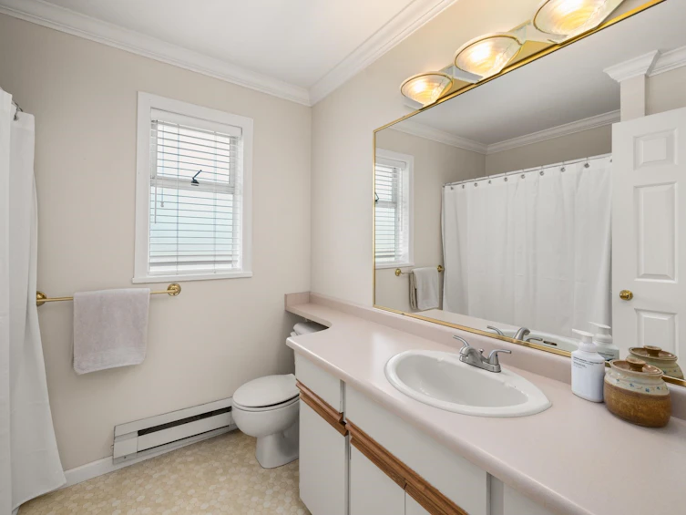 12994 20 Avenue, Surrey, BC, V4A 1Y9 - 23