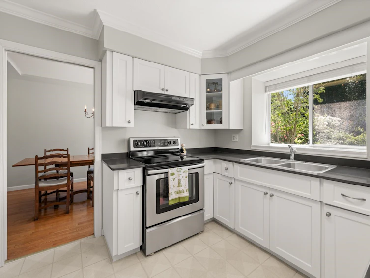 12994 20 Avenue, Surrey, BC, V4A 1Y9 - 8