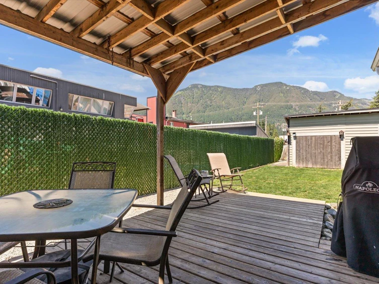 325 Hudson Bay Street, Hope, BC, V0X 1L0 - 20