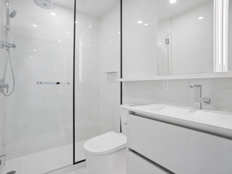 608-8415 Granville Street, Vancouver, BC, V6P 0M2 - 19