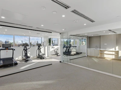608-8415 Granville Street - 4