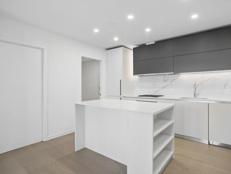 608-8415 Granville Street, Vancouver, BC, V6P 0M2 - 11