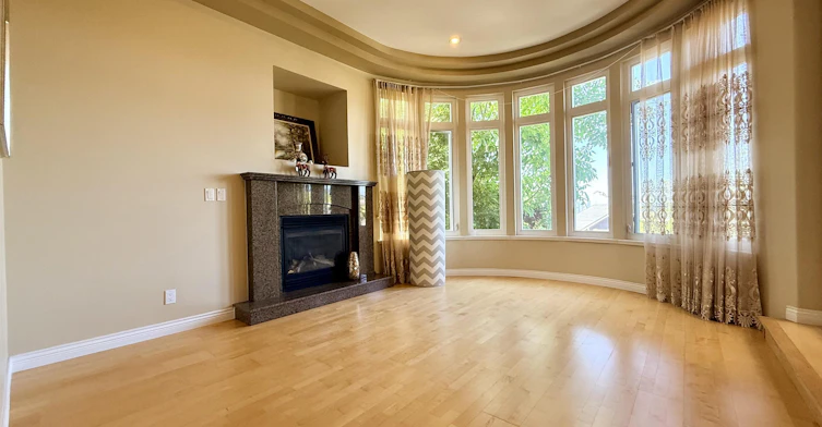 968 Burnwood Avenue, Burnaby, BC, V5A 4W7 - 4