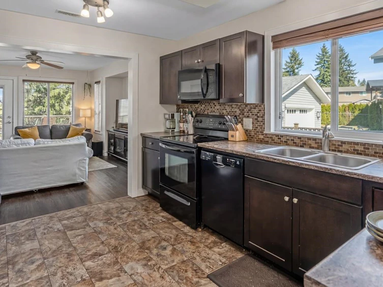 3553 Monashee Street, Abbotsford, BC, V2S 7H4 - 22