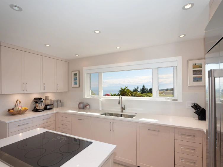 4228 Rockridge Crescent, West Vancouver, BC, V7W 1B1 - 9