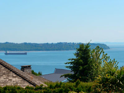 4228 Rockridge Crescent - 2