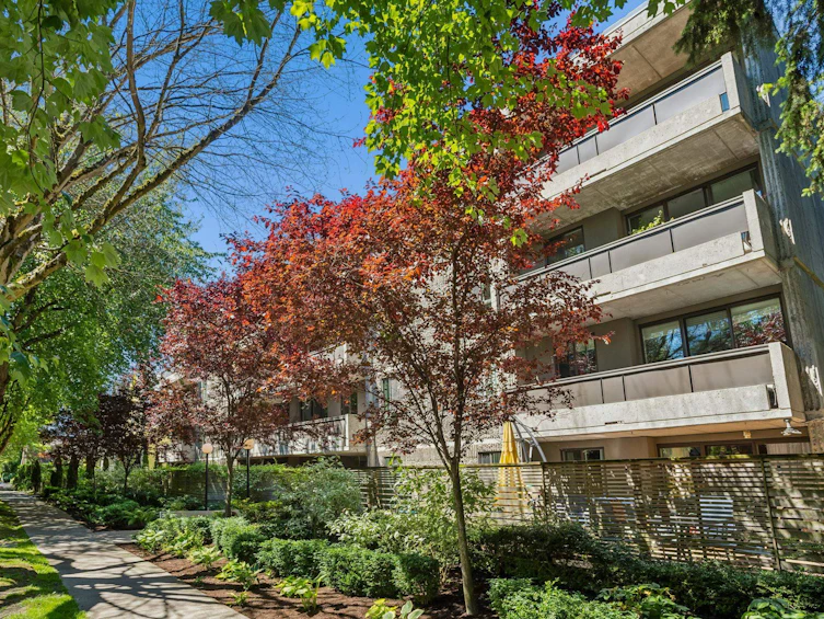 202-1867 W 3rd Avenue, Vancouver, BC, V6J 1K9 - 2
