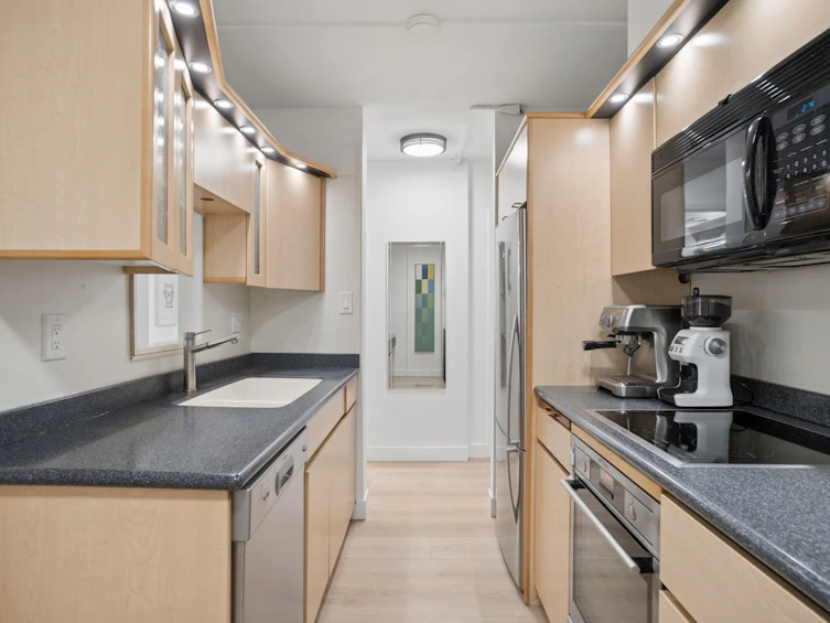 202-1867 W 3rd Avenue, Vancouver, BC, V6J 1K9 - 18