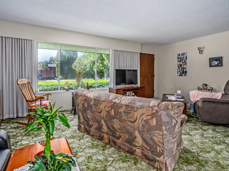 25792 Dewdney Trunk Road, Maple Ridge, BC, V4R 1Y4 - 14