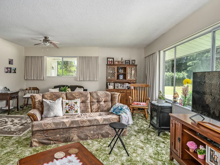 25792 Dewdney Trunk Road, Maple Ridge, BC, V4R 1Y4 - 11