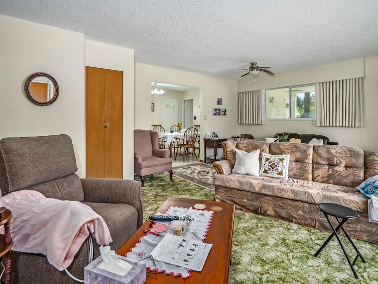 25792 Dewdney Trunk Road, Maple Ridge, BC, V4R 1Y4 - 16