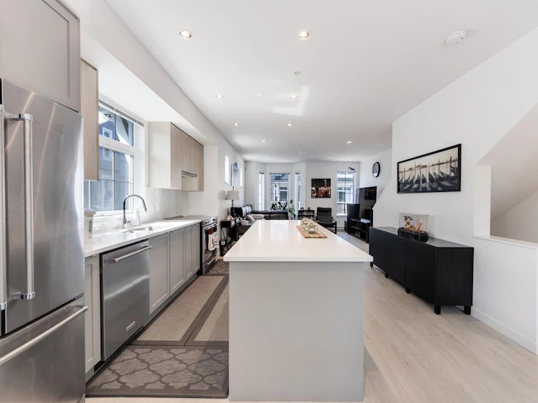 8-2560 Pitt River Road, Port Coquitlam, BC, V3C 1R9 - 4