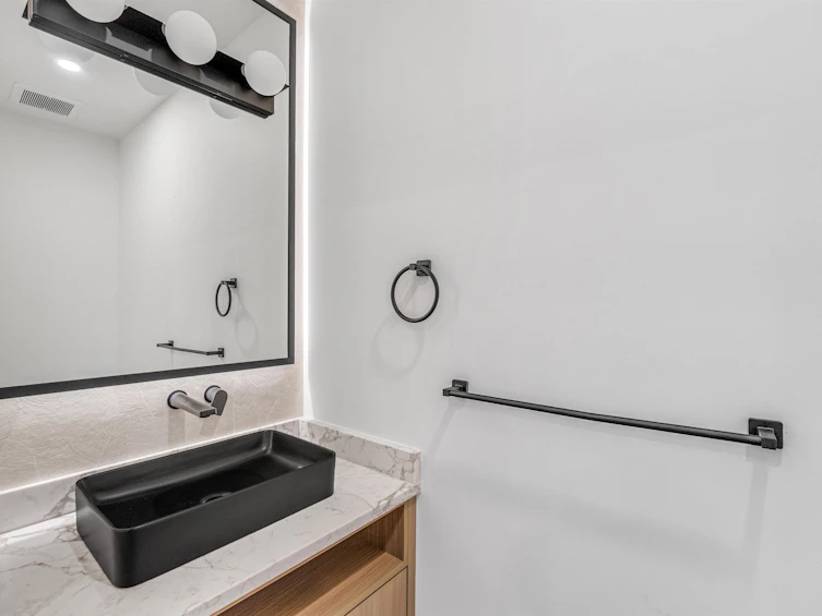 3-6176 Elgin Avenue, Burnaby, BC, V5H 3S4 - 14