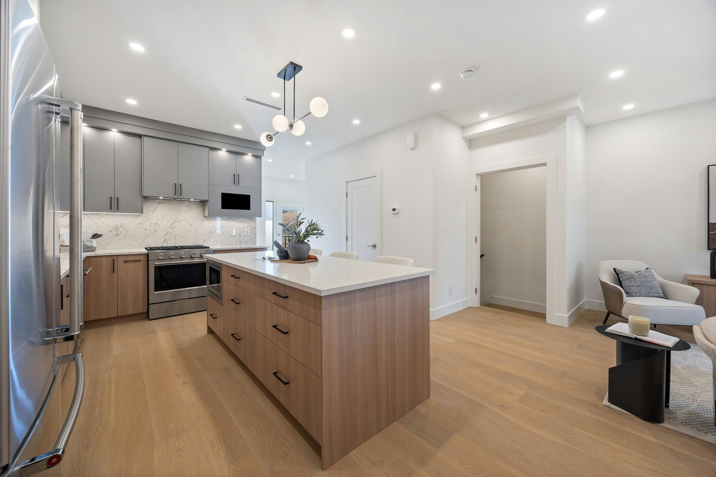 3-6176 Elgin Avenue, Burnaby, BC, V5H 3S4 - 10