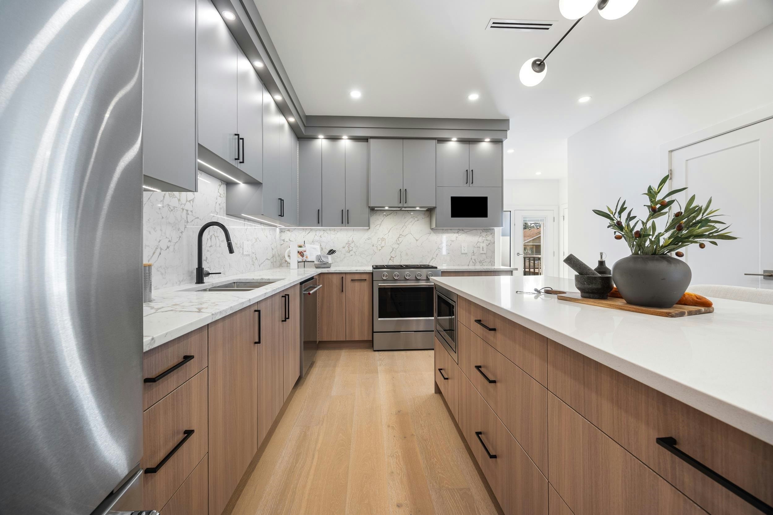 3-6176 Elgin Avenue, Burnaby, BC, V5H 3S4 - 11