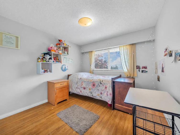 468 Saville Crescent, North Vancouver, BC, V7N 3B1 - 12