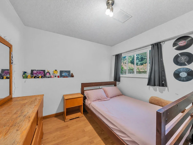 468 Saville Crescent, North Vancouver, BC, V7N 3B1 - 25