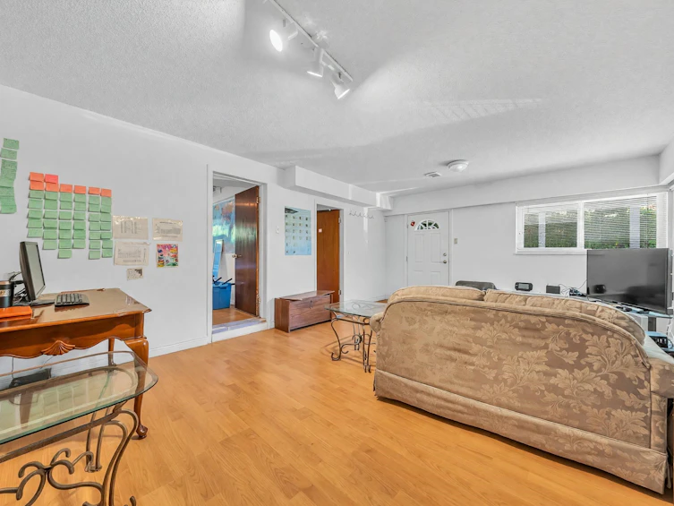 468 Saville Crescent, North Vancouver, BC, V7N 3B1 - 27