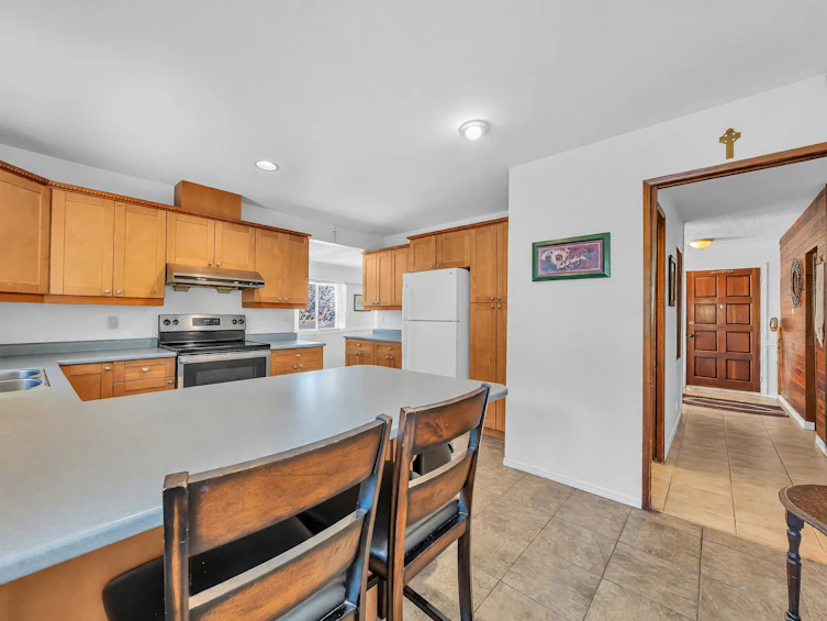 468 Saville Crescent, North Vancouver, BC, V7N 3B1 - 14