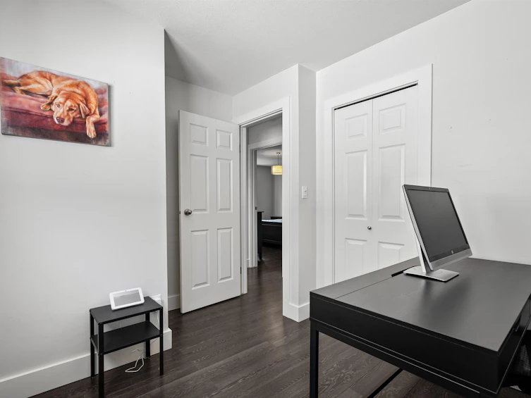 1050 E 10th Avenue, Vancouver, BC, V5T 2B5 - 26