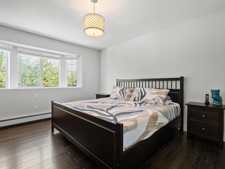 1050 E 10th Avenue, Vancouver, BC, V5T 2B5 - 19