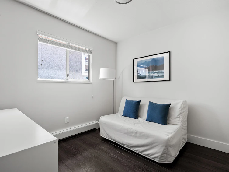 1050 E 10th Avenue, Vancouver, BC, V5T 2B5 - 22