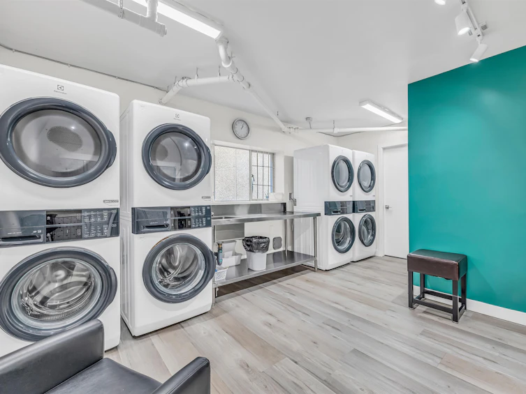 204-1050 Chilco Street, Vancouver, BC, V6G 2R8 - 11