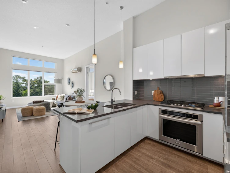 610-9311 Alexandra Road, Richmond, BC, V6X 0L8 - 13