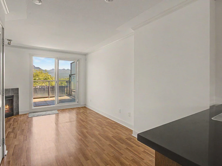 PH18-2265 E Hastings Street, Vancouver, BC, V5L 1V3 - 2
