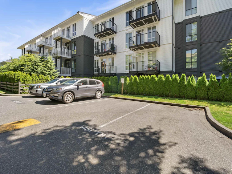 109-14980 101a Avenue, Surrey, BC, V3R 0T1 - 37