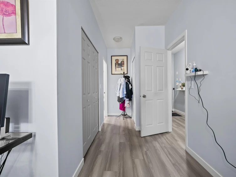109-14980 101a Avenue, Surrey, BC, V3R 0T1 - 21