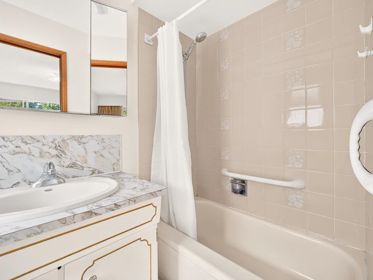 2463 Galt Street, Vancouver, BC, V5R 2R8 - 11