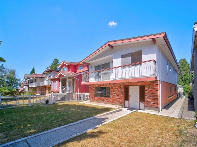 2463 Galt Street, Vancouver, BC, V5R 2R8