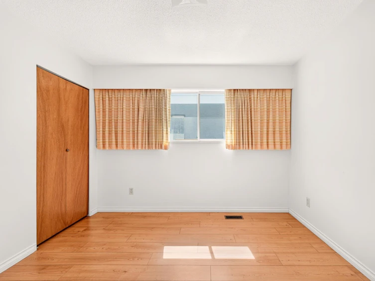 2463 Galt Street, Vancouver, BC, V5R 2R8 - 9