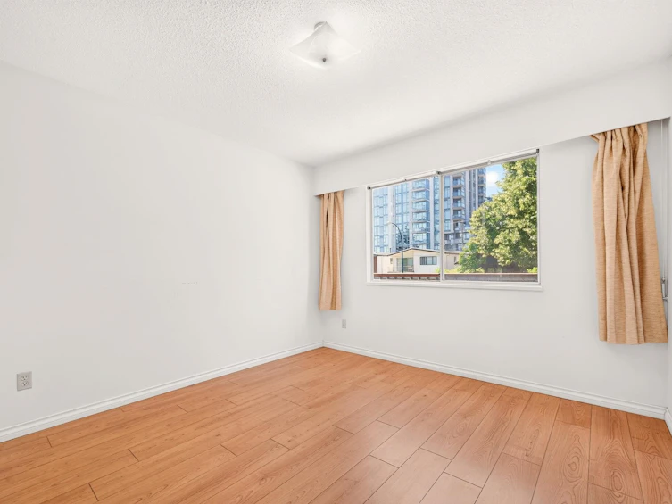 2463 Galt Street, Vancouver, BC, V5R 2R8 - 21