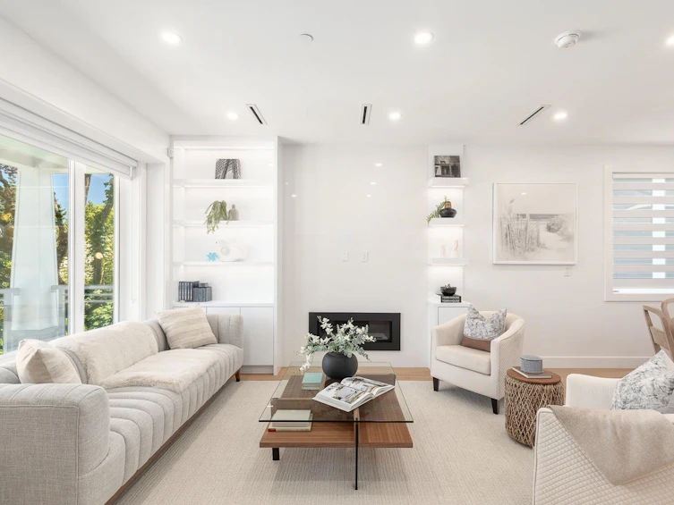 2886 W 29th Avenue, Vancouver, BC, V6L 1Y1 - 2