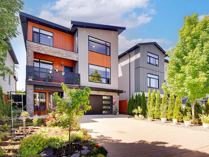 23072 Cliff Avenue, Maple Ridge BC