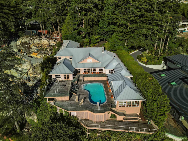6231 Taylor Drive, West Vancouver, BC, V7W 1Y8 - 34