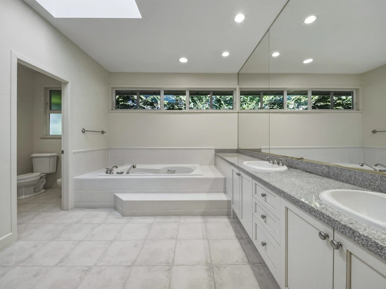6231 Taylor Drive, West Vancouver, BC, V7W 1Y8 - 23