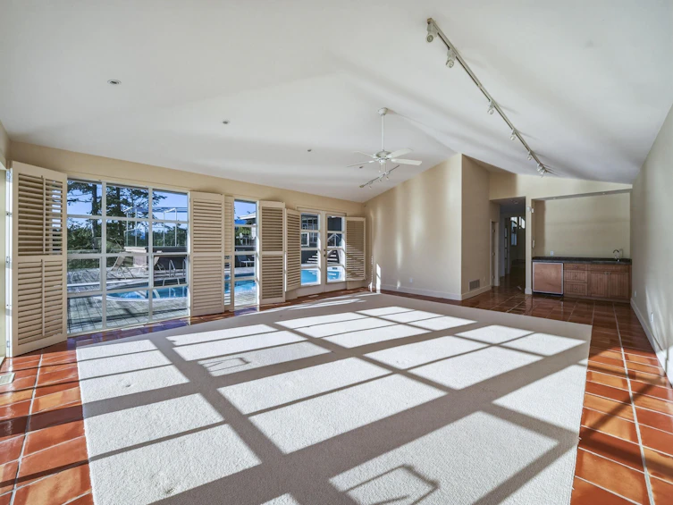 6231 Taylor Drive, West Vancouver, BC, V7W 1Y8 - 24