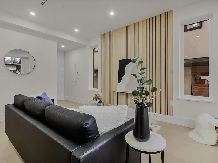 583 E 60th Avenue, Vancouver, BC, V5X 2A2 - 7